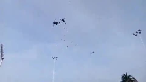 Malasia | Dos helicópteros militares chocaron