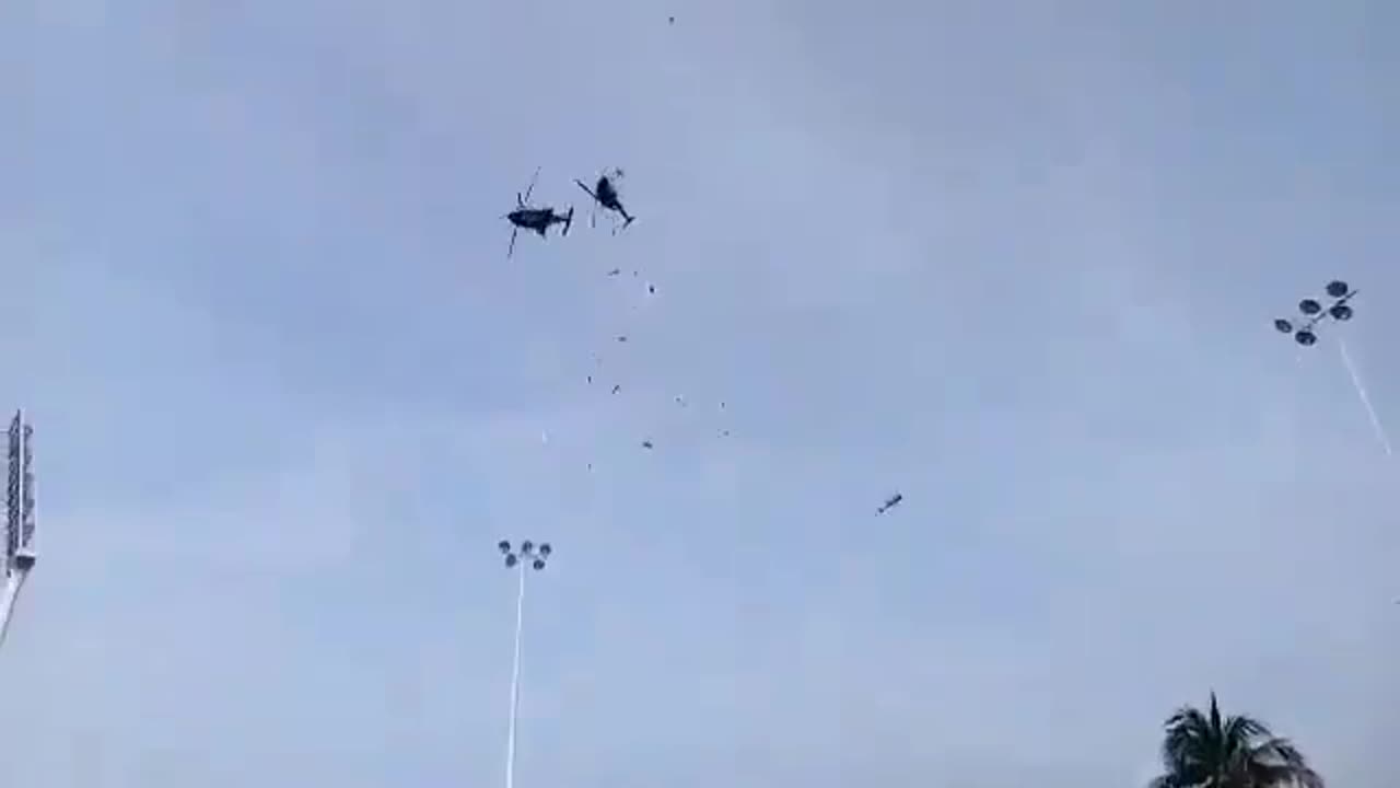 Malasia | Dos helicópteros militares chocaron