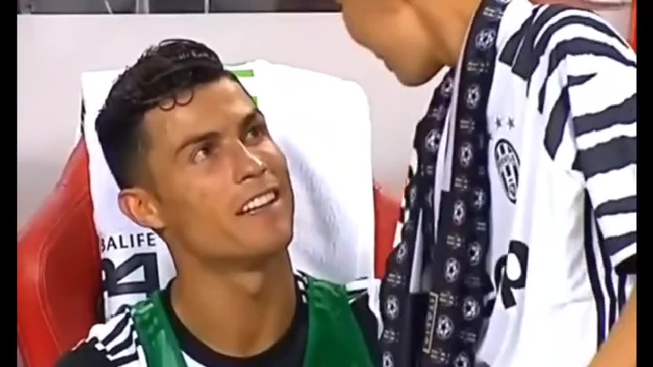 Cristiano Ronaldo 𝙢𝙖𝙠𝙚𝙨 𝙢𝙚 𝙡𝙤𝙫𝙚 𝙝𝙞𝙢 #vira #video