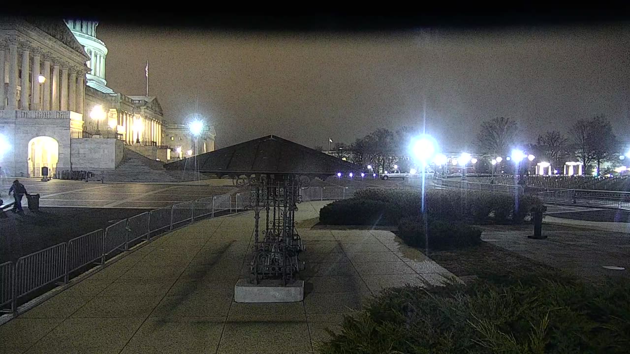 0675USCG00HousePlaza_2021-01-05_04h47min57s593ms.mp4