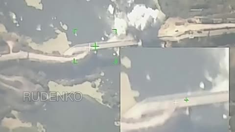 Su-34 of the Russian Air Force blows up a bridge with a Kh-38 missile .