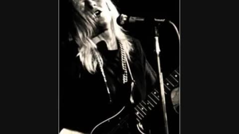 Johnny Winter - Still Alive and Well
