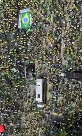 Bolsonaro compared to Lula