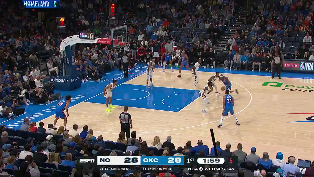 NBA - Shai with the tough finish at the rim 😤