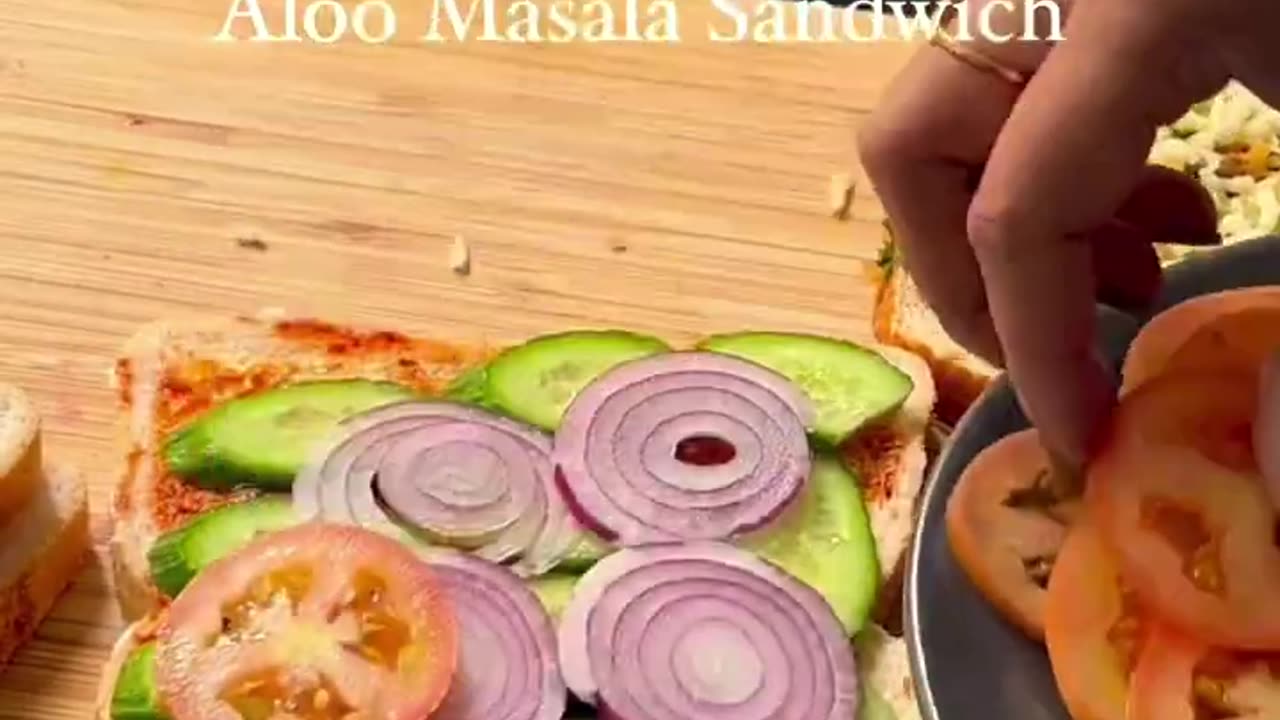 Aloo Masala Sandwich Recipe🍽 For Breakfast _ #new _ #viral _ #foodvideo _ #food _ #foodies.