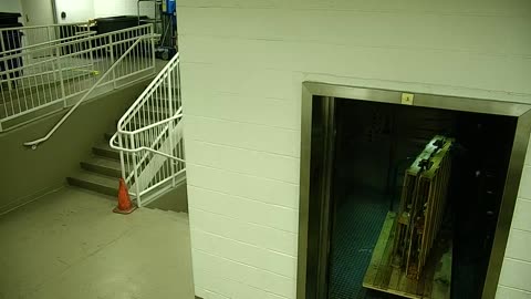 7110CVCULElevator#3Lobby_2021-01-05_15h40min00s727ms.mp4