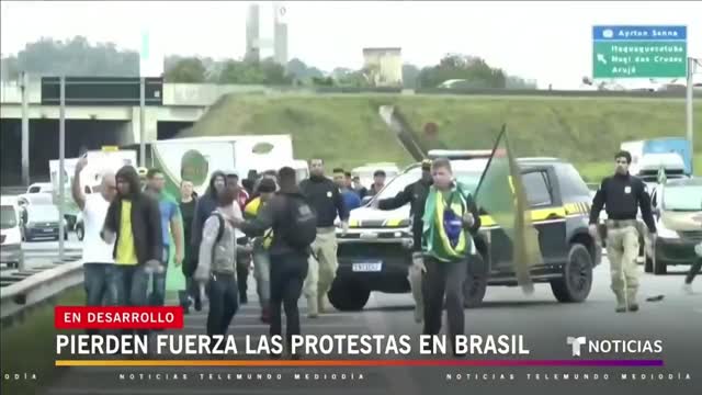 Pierden fuerza las protestas contra los resultados electorales en Brasil | Noticias Telemundo