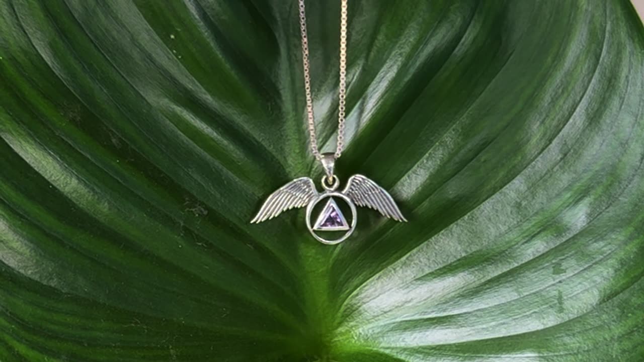 Celebrate Sobriety This Christmas with Meaningful Jewelry