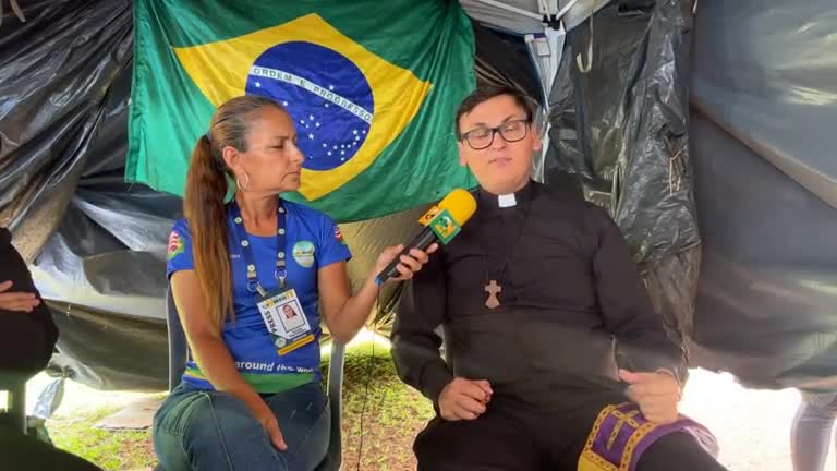 A Verdade Sobre o Brasil Padre que discursou com Bolsonaro Da Entrevista