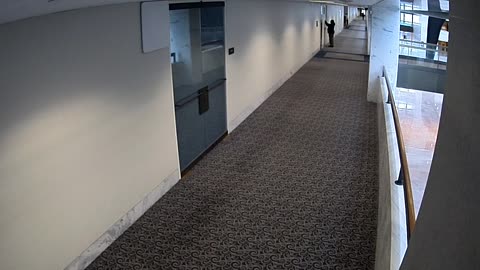 1472HSOB02SH211SouthHallway_2021-01-06_12h20min01s313ms.mp4