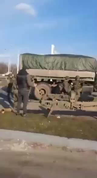 24.02.2022. The war has begun!!! Bridge near Kherson, invaders with artillery.