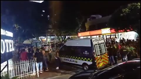 Pelea en las afueras de Cuadra Play en Cabecera, Bucaramanga