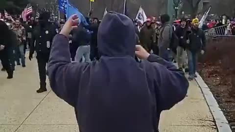 Kapitooliumi lasti kergelt sisse