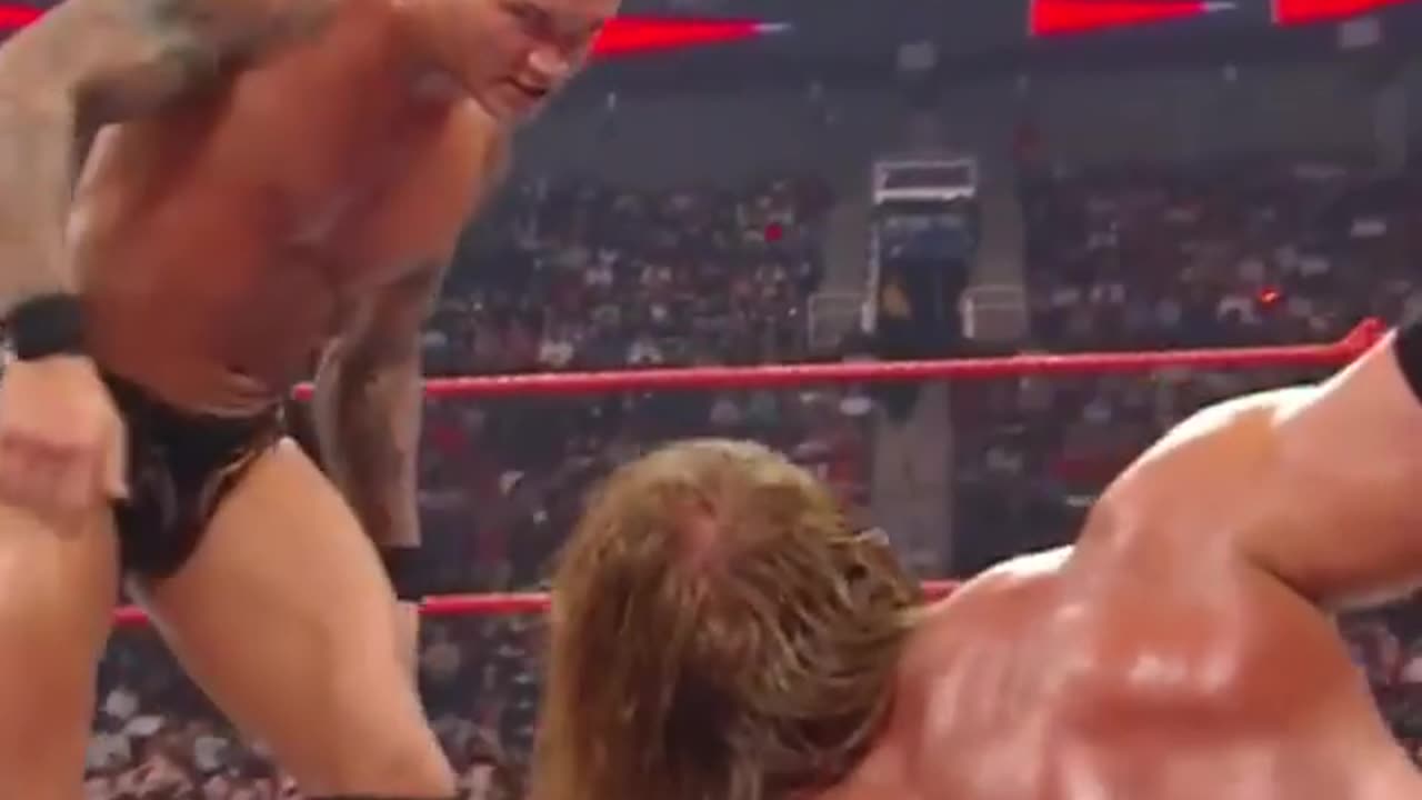 Randy vs TripleH