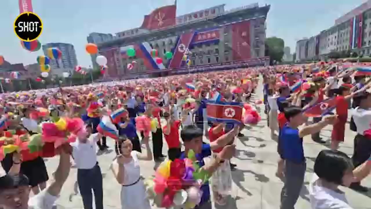 North Koreans Celebrate Putin's Visit