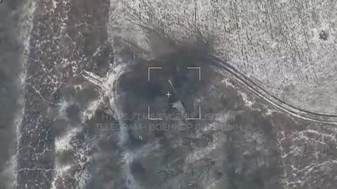 Ukraine M-777 howitzer destroyed by Lancet drone