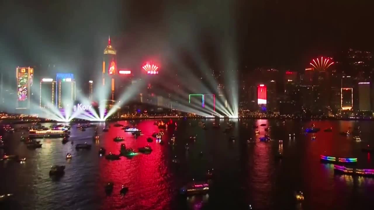 HONG KONG RINGING IN THE NEW YEAR WITH STYLE!!!