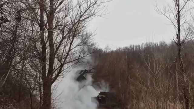 M270 Firing Rockets at Russian Positions