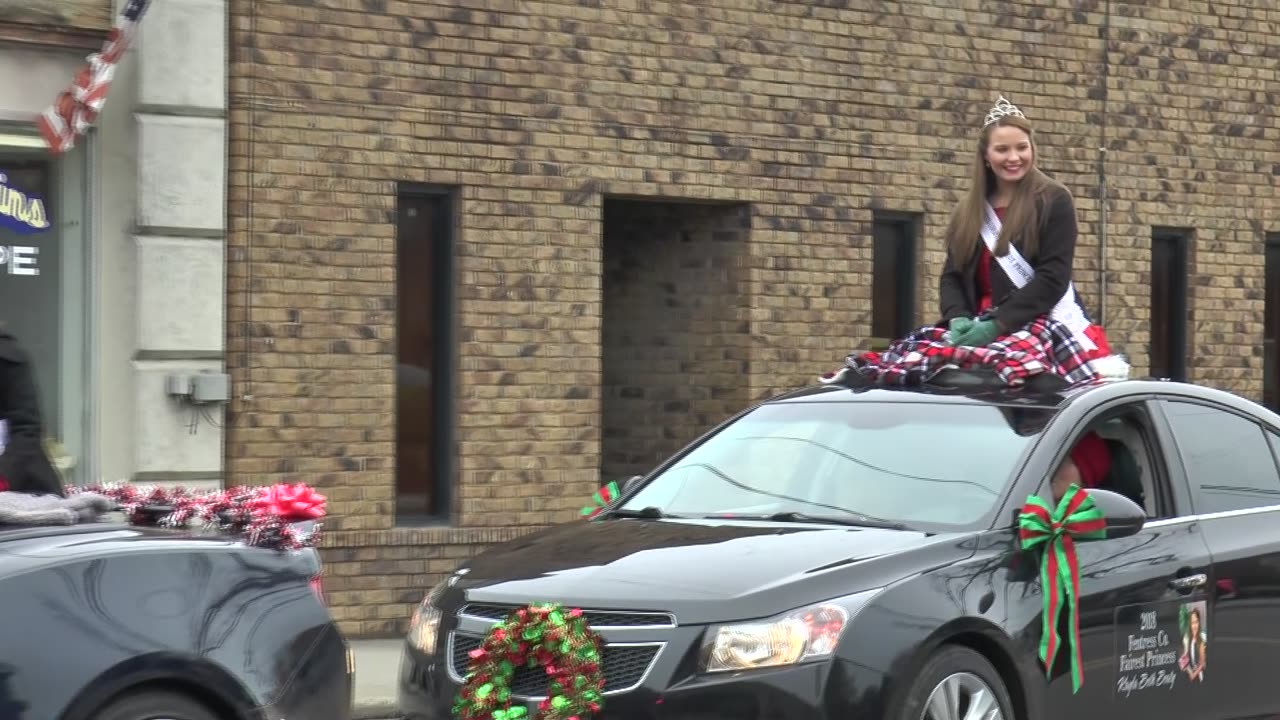 Jamestown Rotary Club Christmas Parade & Community Choir 2018