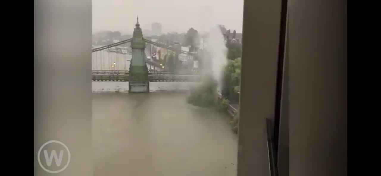 Heavy rain in london