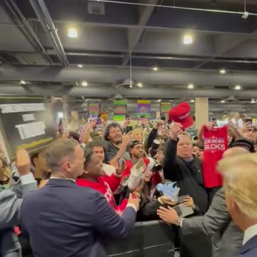 “We love you Trump!”