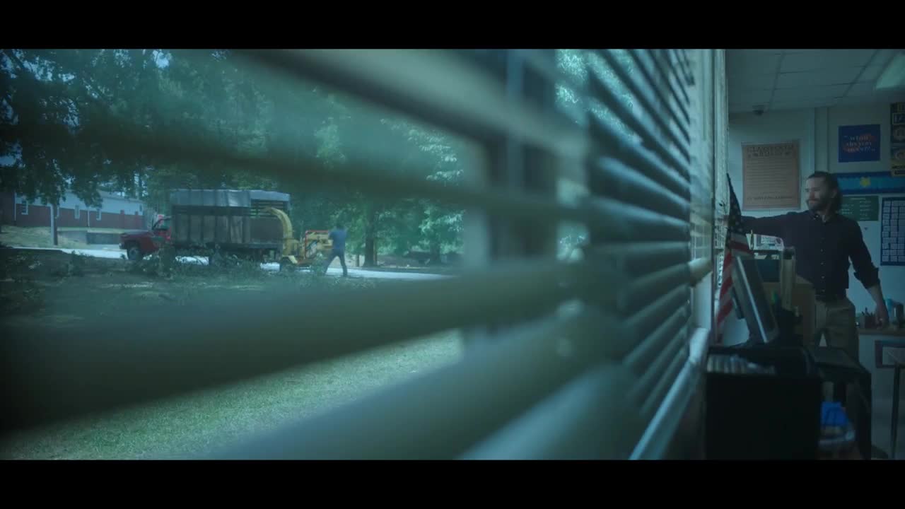 Ozark - Ben destroy students's phones
