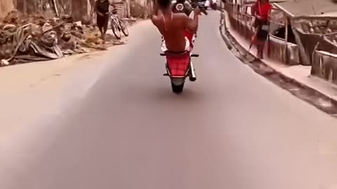 Bike ride by road, risky bike ride