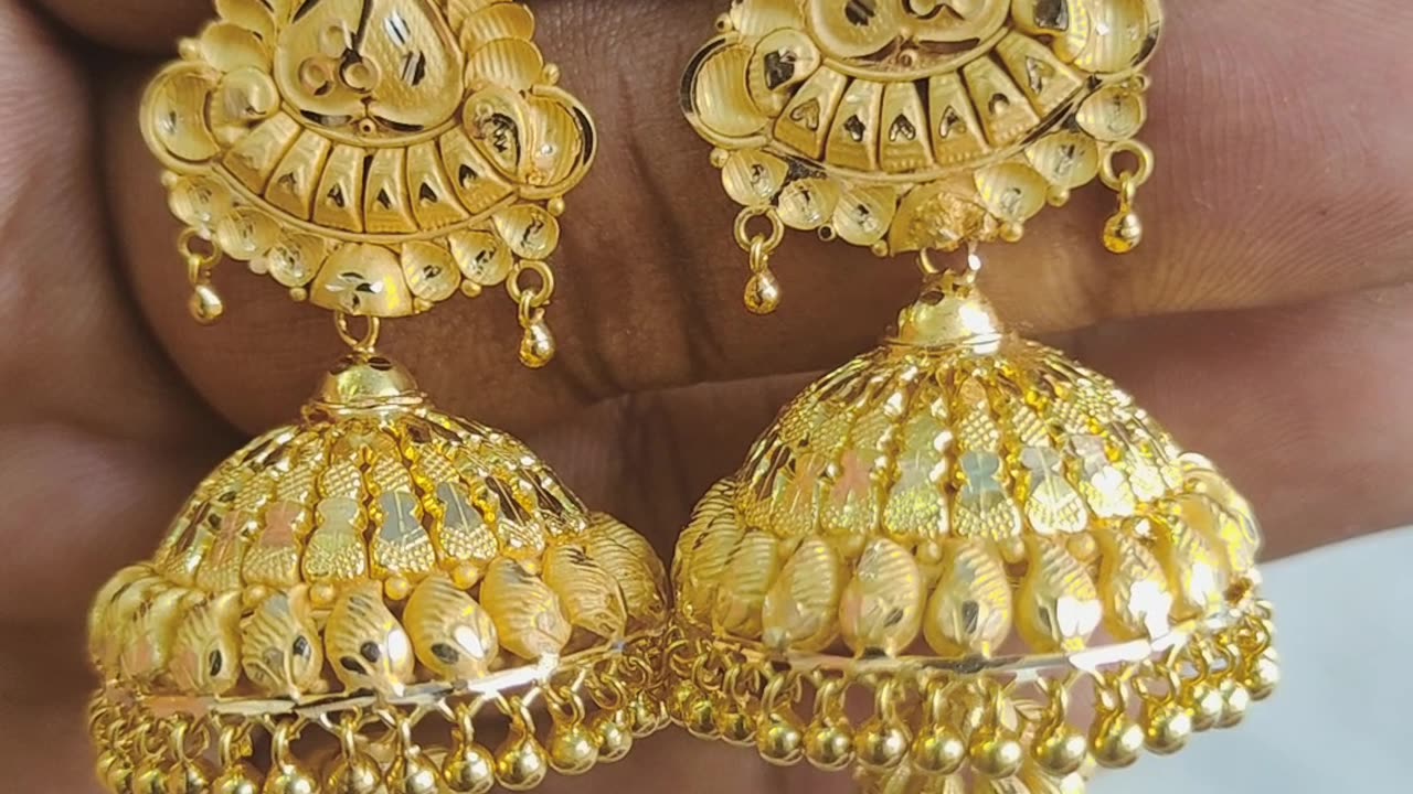 Gold jewellery