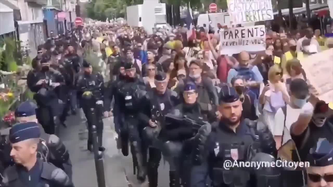 French protest against freedom pass, lockdown and restrictions 1st August 2021