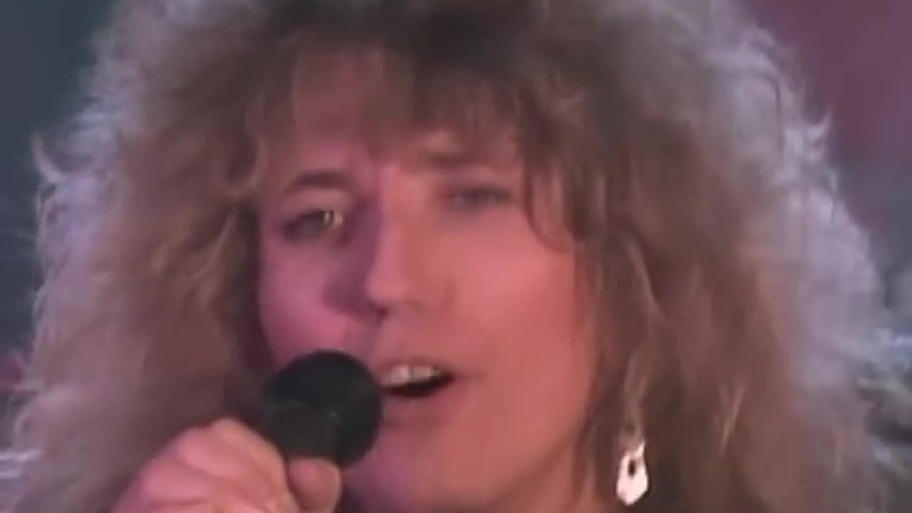 Whitesnake - Give Me All Your Love (Official Video)