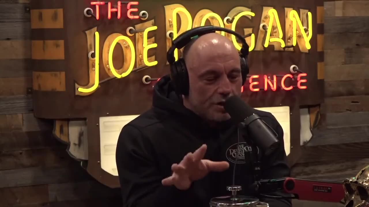 Joe Rogan says the left embraces war, censorship, big pharma, and authoritarianism