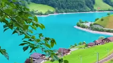 SWITZERLAND 🇨🇭 Summer and Winter in one video