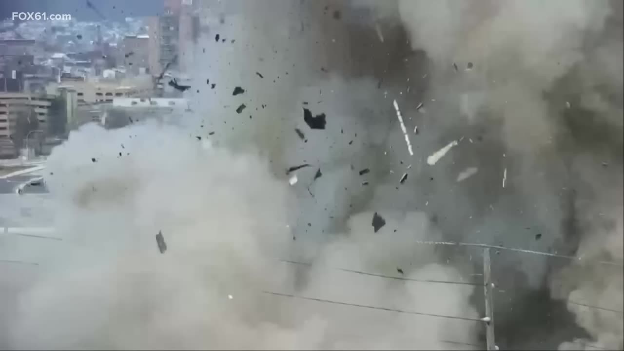 Chocolate factory explosion in Pennsylvania caught on camera