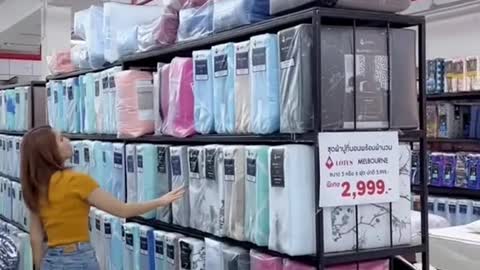 ตอบกลับ @ning_banyan มันดีมากแกกก ต้องไปลองชมดูนะ คุ้มสุด #Lotusoutletsale #Lotusmattress