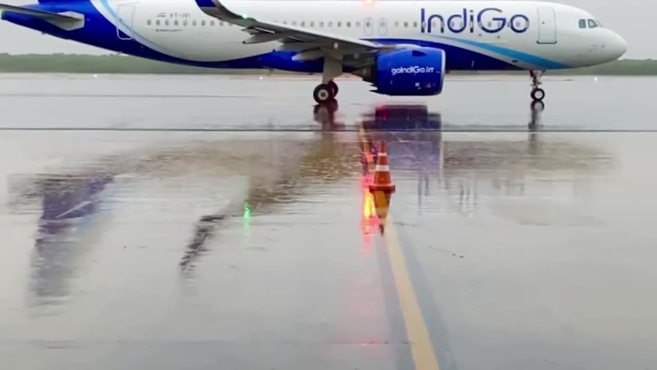 IndiGo flight ✈️ Rain 🌧️ View