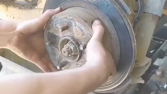 Brake disc disassembly
