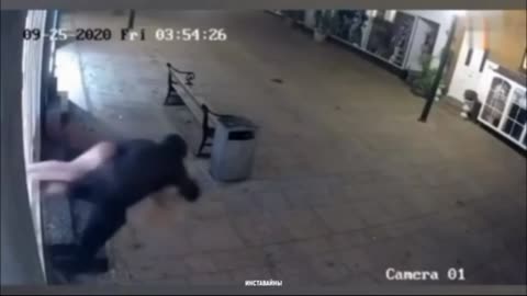 Украл надувную женщину/stole an inflatable woman