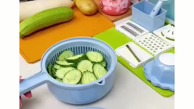 multipurpose fruit and vegetable grater