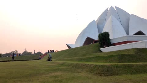 Indian Lotus temple & FUN with foreigners 😍