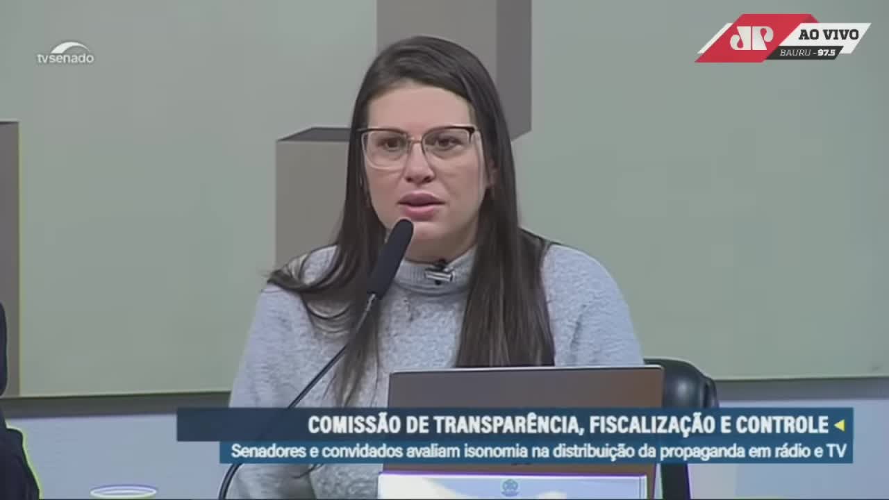 Discurso épico da Bárbara Te Atualizei contra a censura