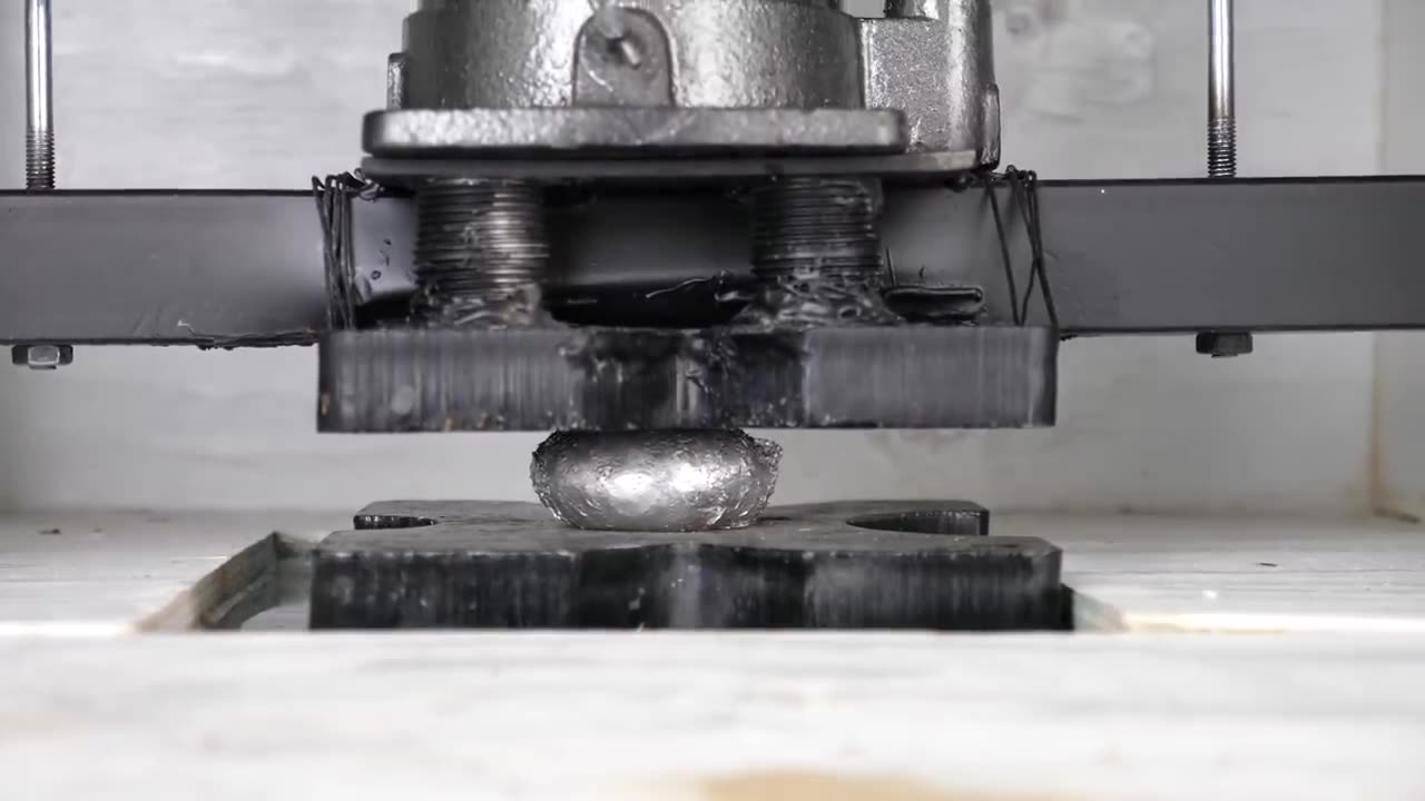 Mirror-Polished Japanese Foil Ball Challenge Crushed in a Hydraulic Press-What's Inside?