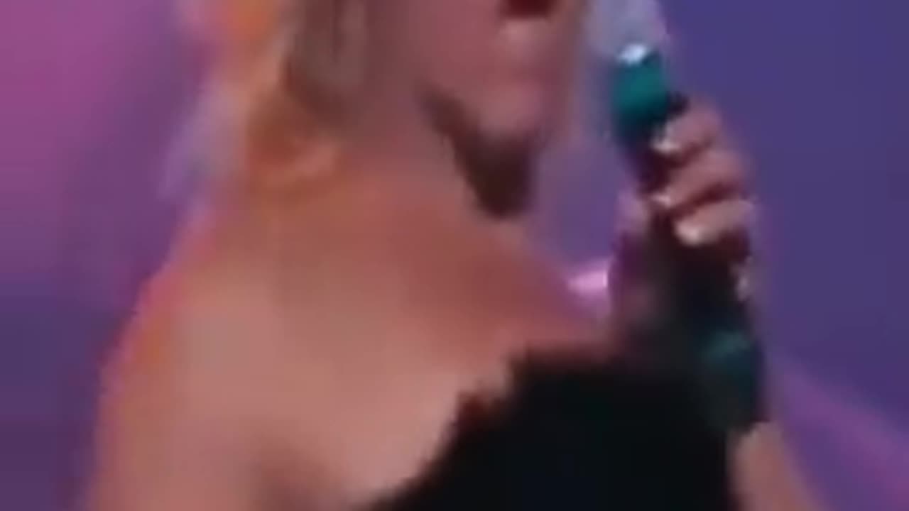 Deaf Mute Transgender On Talent Show