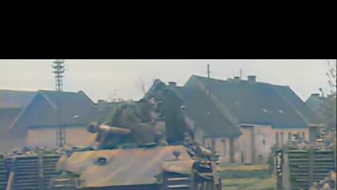 Tank turnabout US troops drive captured Panther #Colourized 🇺🇸 🎥 🏎️ #WW2