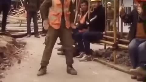 Construction Worker Putting In Work😎