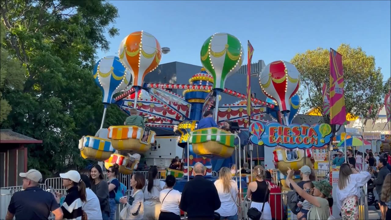 Fiesta Balloon Carnival Ride