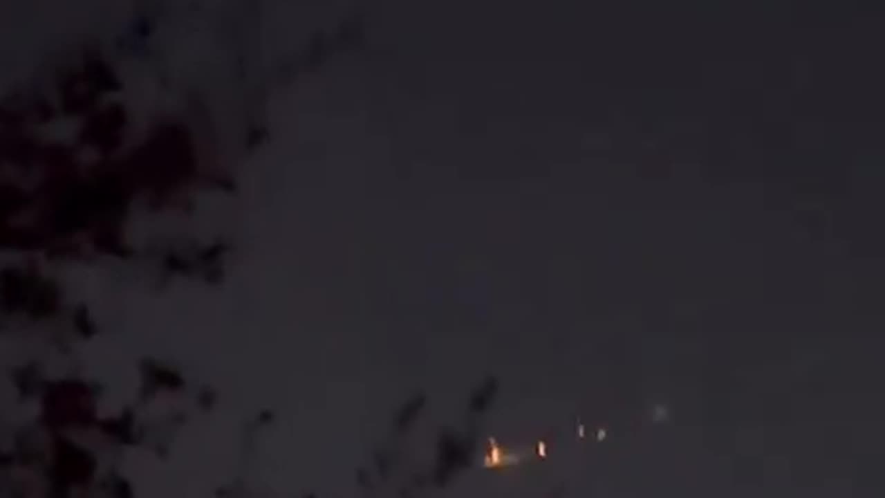 Terrifying footage shows engine fire on a Boeing 747 above Miami