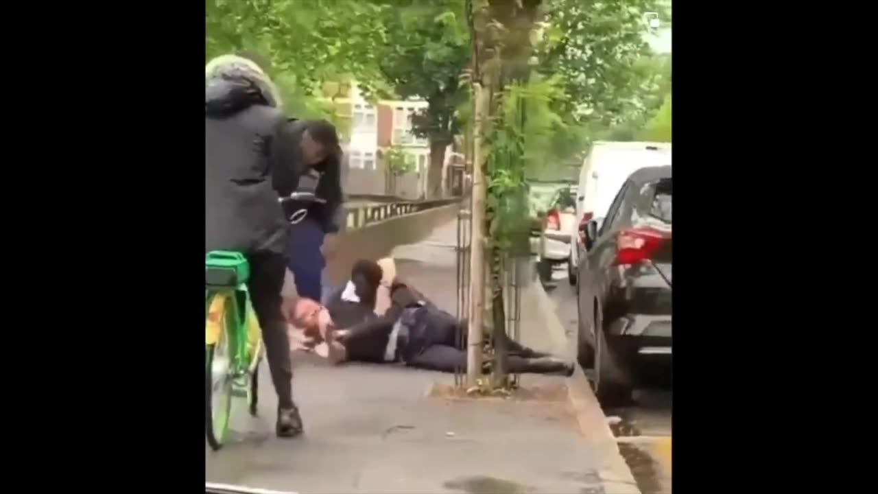 British Cops Totally Worthless