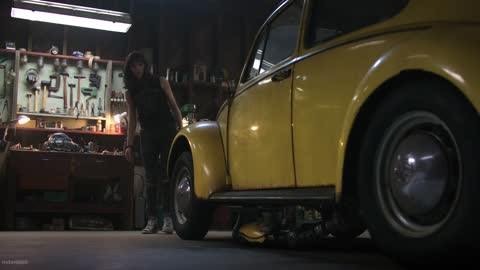 Bumblebee 2018 - Charlie Meets Bumblebee 4k