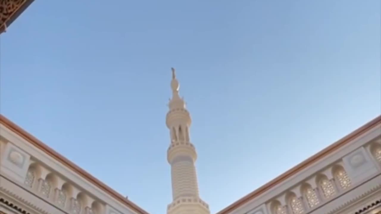 اِنَّ الْمُسْلِمِيْنَ وَالْمُسْلِمٰتِ وَالْمُؤْمِنِيْنَ وَالْمُؤْمِنٰتِ