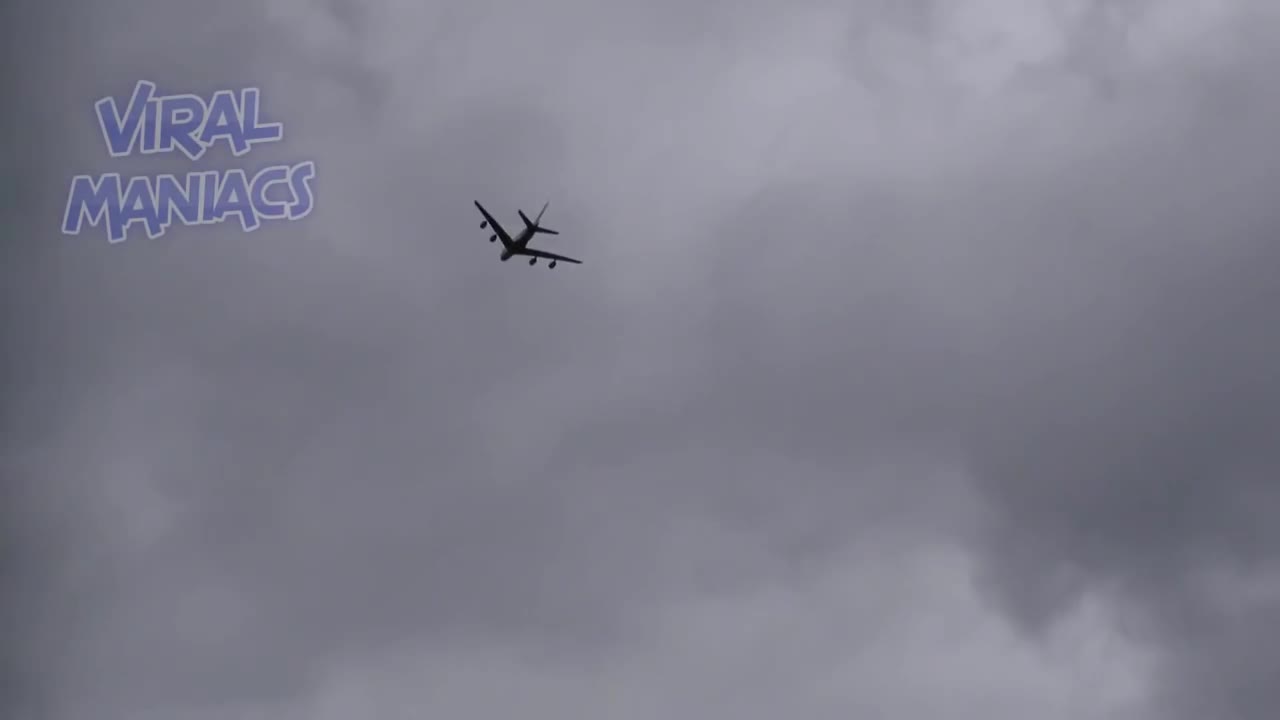 Top 10 Biggest / Largest RC Airplanes In The World [VIDEOS]